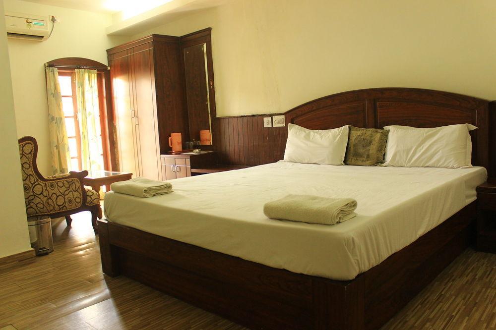 Hotel Park Avenue Kochi Extérieur photo
