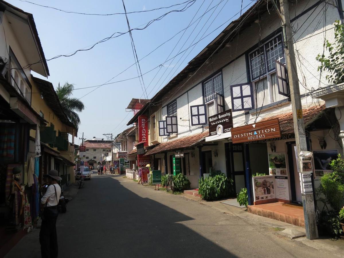 Hotel Park Avenue Kochi Extérieur photo