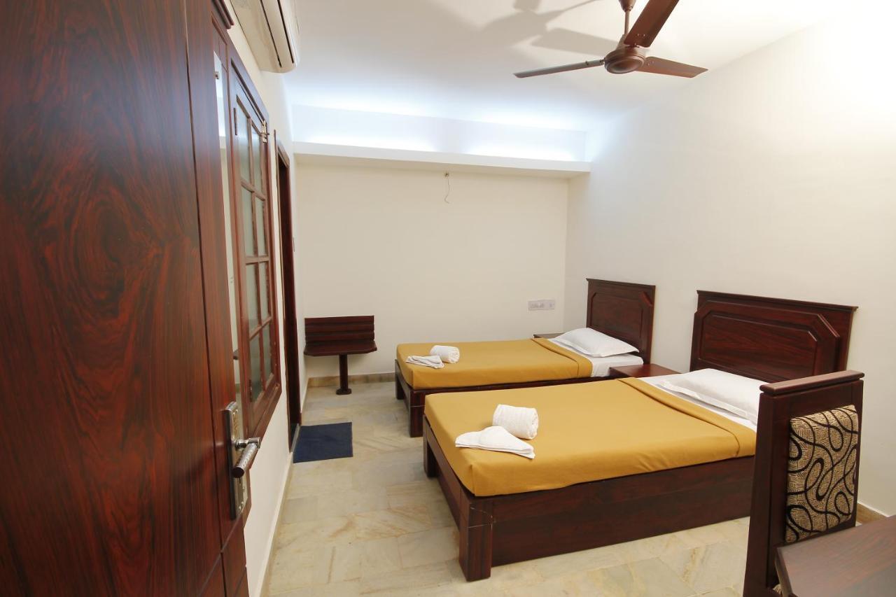 Hotel Park Avenue Kochi Extérieur photo